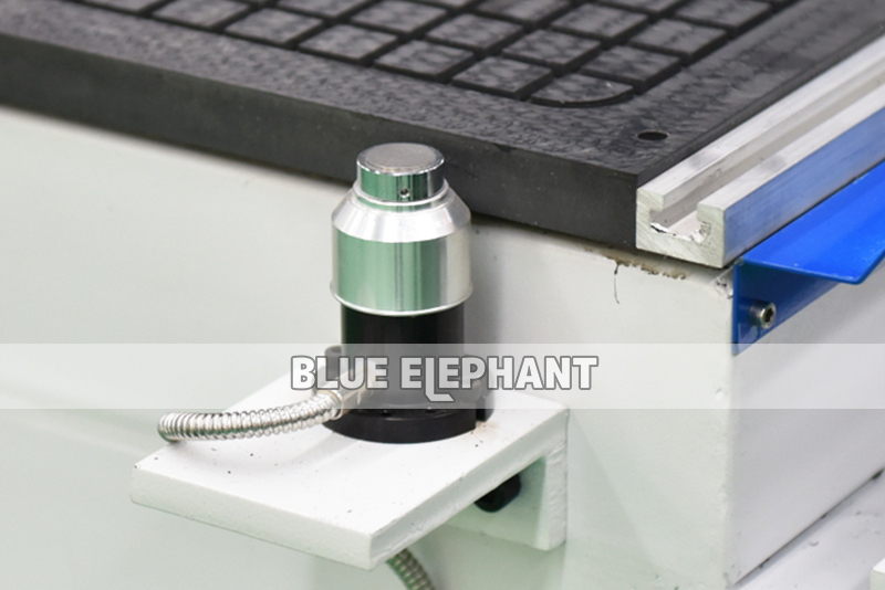 自動換刀開料機(jī)零部件