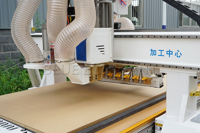 帶排鉆包開(kāi)料機(jī)