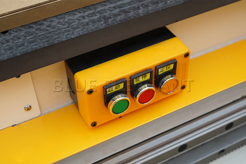 帶排鉆包開(kāi)料機(jī)